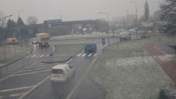 Křižovatka ulic Velká Dlážka a Polní