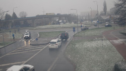 Křižovatka ulic Velká Dlážka a Polní