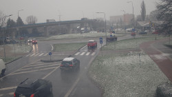 Křižovatka ulic Velká Dlážka a Polní