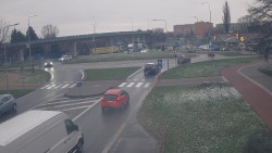 Křižovatka ulic Velká Dlážka a Polní