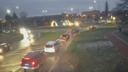 Křižovatka ulic Velká Dlážka a Polní