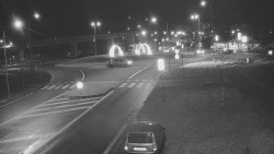 Křižovatka ulic Velká Dlážka a Polní