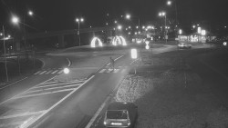 Křižovatka ulic Velká Dlážka a Polní