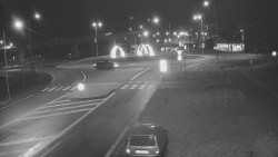 Křižovatka ulic Velká Dlážka a Polní