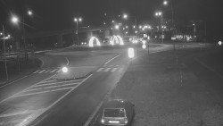 Křižovatka ulic Velká Dlážka a Polní