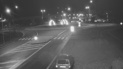 Křižovatka ulic Velká Dlážka a Polní