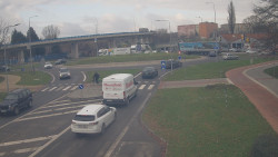 Křižovatka ulic Velká Dlážka a Polní