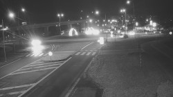 Křižovatka ulic Velká Dlážka a Polní