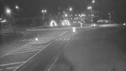 Křižovatka ulic Velká Dlážka a Polní