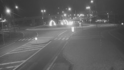 Křižovatka ulic Velká Dlážka a Polní