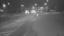 Křižovatka ulic Velká Dlážka a Polní