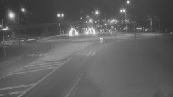 Křižovatka ulic Velká Dlážka a Polní