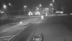 Křižovatka ulic Velká Dlážka a Polní