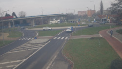 Křižovatka ulic Velká Dlážka a Polní