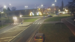 Křižovatka ulic Velká Dlážka a Polní