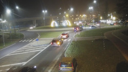 Křižovatka ulic Velká Dlážka a Polní