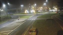 Křižovatka ulic Velká Dlážka a Polní