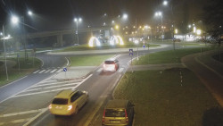 Křižovatka ulic Velká Dlážka a Polní