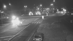 Křižovatka ulic Velká Dlážka a Polní