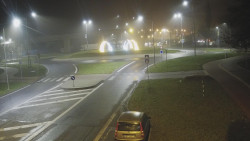 Křižovatka ulic Velká Dlážka a Polní