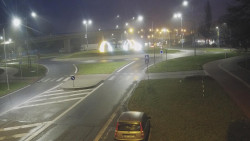 Křižovatka ulic Velká Dlážka a Polní