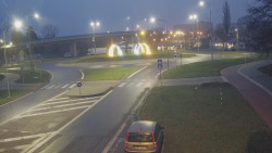 Křižovatka ulic Velká Dlážka a Polní