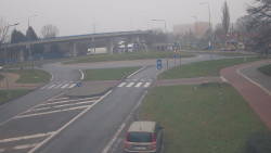 Křižovatka ulic Velká Dlážka a Polní