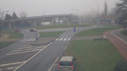 Křižovatka ulic Velká Dlážka a Polní