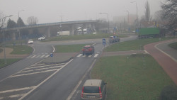 Křižovatka ulic Velká Dlážka a Polní