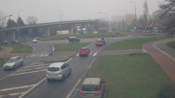 Křižovatka ulic Velká Dlážka a Polní