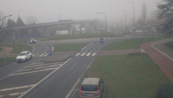 Křižovatka ulic Velká Dlážka a Polní