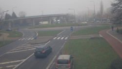 Křižovatka ulic Velká Dlážka a Polní