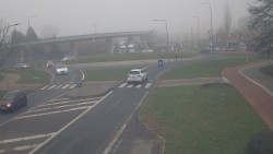 Křižovatka ulic Velká Dlážka a Polní