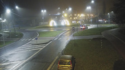 Křižovatka ulic Velká Dlážka a Polní