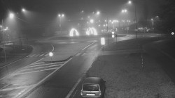 Křižovatka ulic Velká Dlážka a Polní