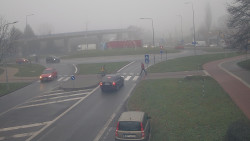 Křižovatka ulic Velká Dlážka a Polní