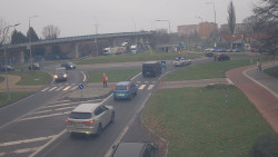 Křižovatka ulic Velká Dlážka a Polní