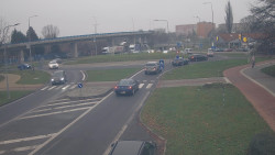 Křižovatka ulic Velká Dlážka a Polní