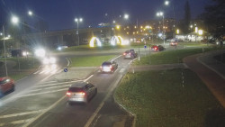 Křižovatka ulic Velká Dlážka a Polní