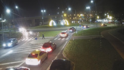 Křižovatka ulic Velká Dlážka a Polní