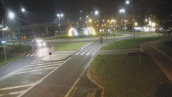 Křižovatka ulic Velká Dlážka a Polní