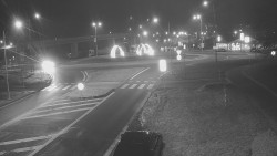 Křižovatka ulic Velká Dlážka a Polní