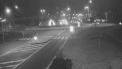 Křižovatka ulic Velká Dlážka a Polní