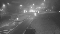 Křižovatka ulic Velká Dlážka a Polní