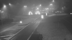 Křižovatka ulic Velká Dlážka a Polní