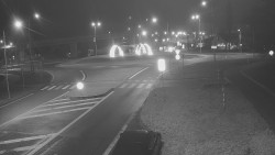 Křižovatka ulic Velká Dlážka a Polní