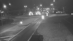 Křižovatka ulic Velká Dlážka a Polní