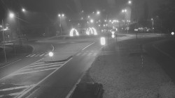 Křižovatka ulic Velká Dlážka a Polní