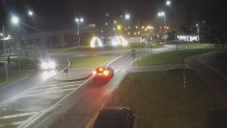 Křižovatka ulic Velká Dlážka a Polní