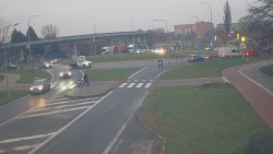 Křižovatka ulic Velká Dlážka a Polní